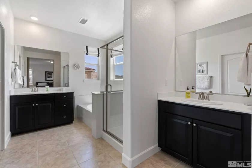 3097 Livorno, Sparks, Nevada 89434, 4 Bedrooms Bedrooms, ,3 BathroomsBathrooms,Residential,Residential,Livorno,250006450