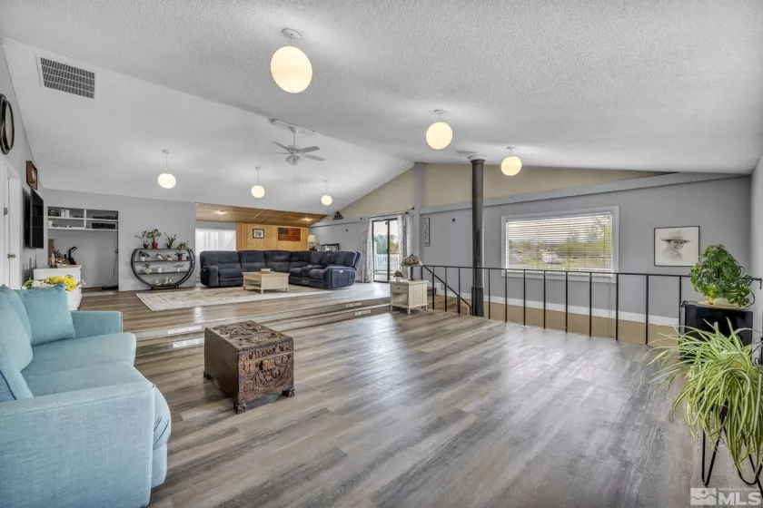 1131 Linda Anne, Gardnerville, Nevada 89410, 3 Bedrooms Bedrooms, ,3 BathroomsBathrooms,Residential,Residential,Linda Anne,250006457