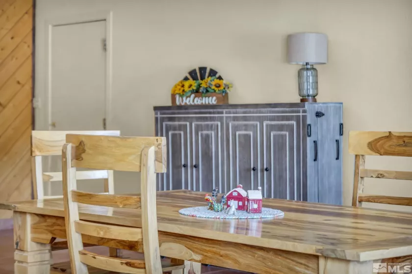1131 Linda Anne, Gardnerville, Nevada 89410, 3 Bedrooms Bedrooms, ,3 BathroomsBathrooms,Residential,Residential,Linda Anne,250006457