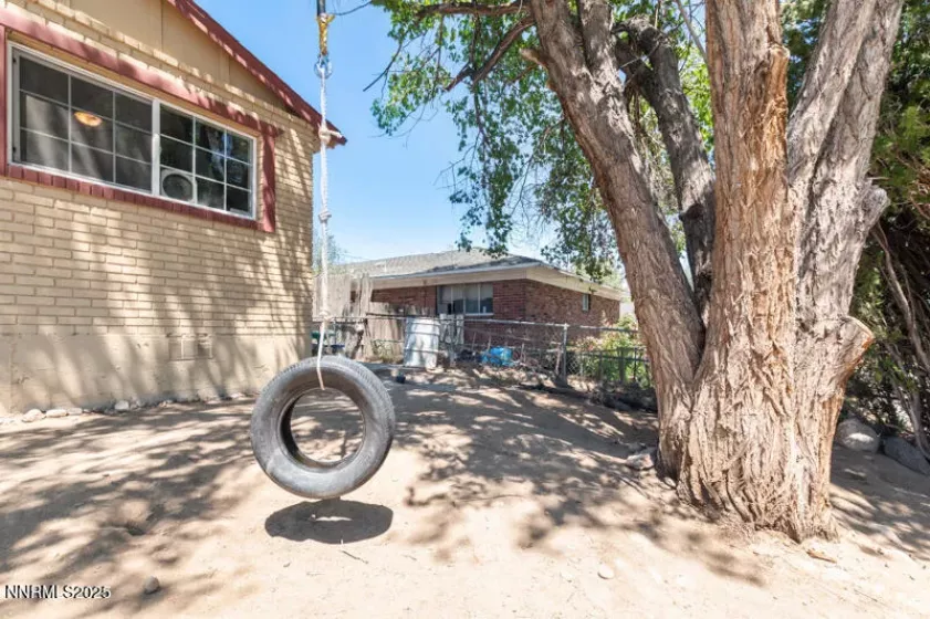 SIDE YARD
