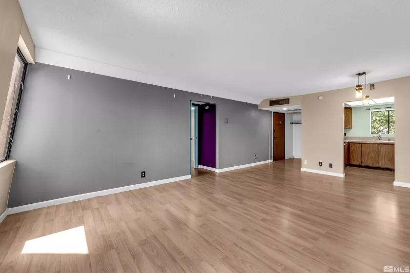 119 Vista Rafael, Reno, Nevada 89503, 1 Bedroom Bedrooms, ,1 BathroomBathrooms,Residential,Residential,Vista Rafael,250006401