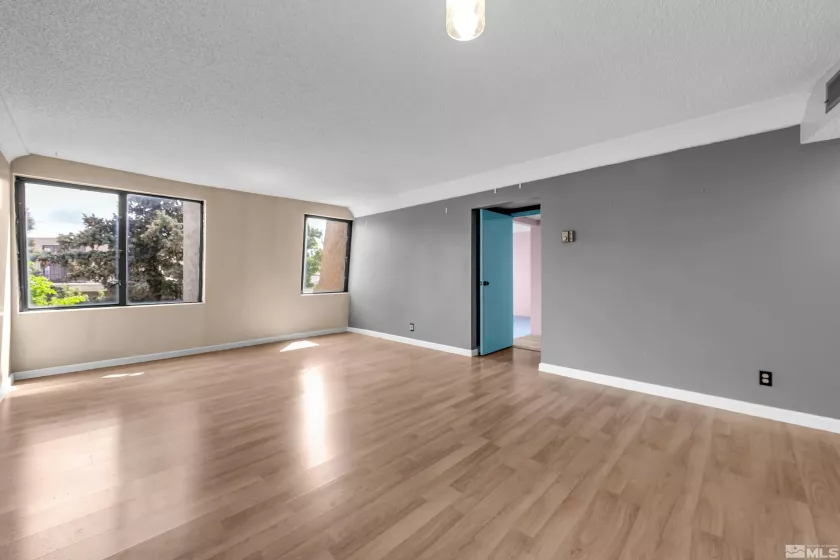 119 Vista Rafael, Reno, Nevada 89503, 1 Bedroom Bedrooms, ,1 BathroomBathrooms,Residential,Residential,Vista Rafael,250006401