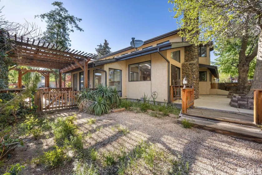 1160 Yates, Reno, Nevada 89509, 4 Bedrooms Bedrooms, ,3 BathroomsBathrooms,Residential,Residential,Yates,250006403