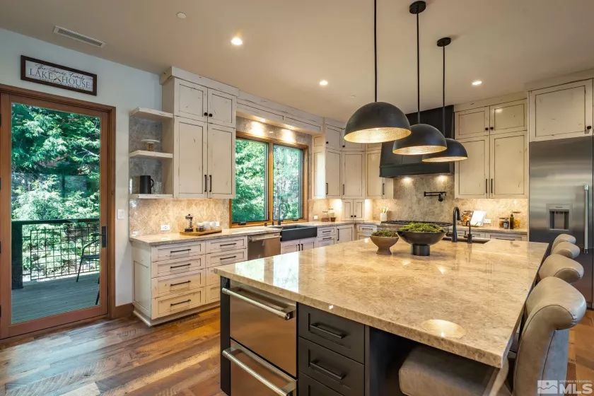 106 Slott Peak, Incline Village, Nevada 89451, 5 Bedrooms Bedrooms, ,7 BathroomsBathrooms,Residential,Residential,Slott Peak,250006415
