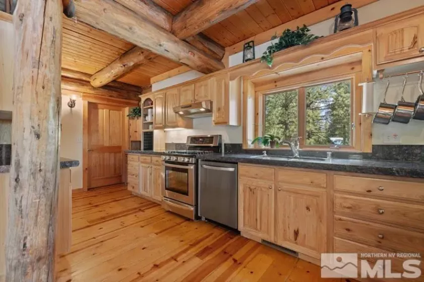 16760 Big Pine, Reno, Nevada 89511, 3 Bedrooms Bedrooms, ,3 BathroomsBathrooms,Residential,Residential,Big Pine,250006416