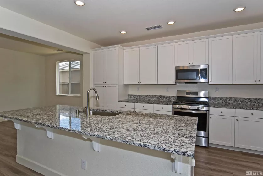 2091 Forest Grove, Sparks, Nevada 89436, 5 Bedrooms Bedrooms, ,3 BathroomsBathrooms,Residential,Residential,Forest Grove,250006461