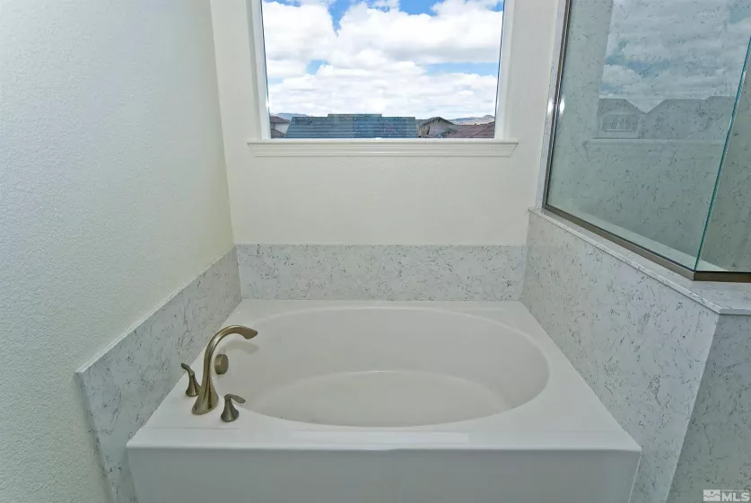 2091 Forest Grove, Sparks, Nevada 89436, 5 Bedrooms Bedrooms, ,3 BathroomsBathrooms,Residential,Residential,Forest Grove,250006461