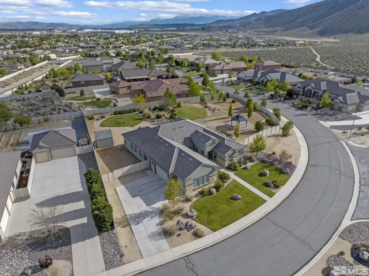 260 Serenade, Sparks, Nevada 89441, 5 Bedrooms Bedrooms, ,3 BathroomsBathrooms,Residential,Residential,Serenade,250006468