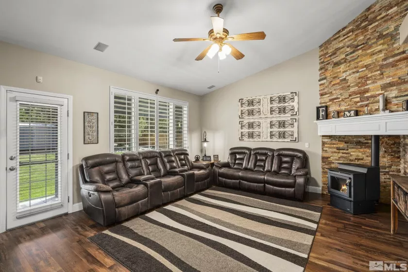 5984 Hidden Highlands, Reno, Nevada 89502, 4 Bedrooms Bedrooms, ,2 BathroomsBathrooms,Residential,Residential,Hidden Highlands,250006466