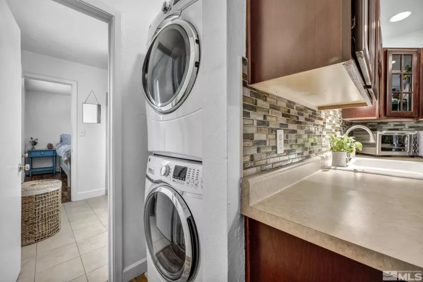 20 Devere, Sparks, Nevada 89431, 3 Bedrooms Bedrooms, ,2 BathroomsBathrooms,Residential,Residential,Devere,250006467