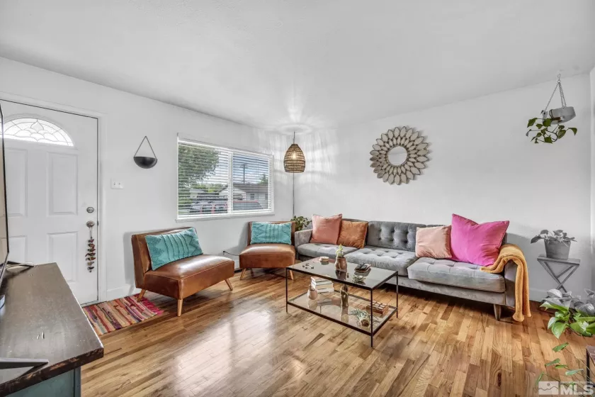 20 Devere, Sparks, Nevada 89431, 3 Bedrooms Bedrooms, ,2 BathroomsBathrooms,Residential,Residential,Devere,250006467