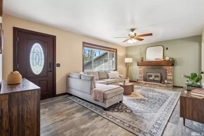 435 Verdi, Verdi, Nevada 89439, 2 Bedrooms Bedrooms, ,1 BathroomBathrooms,Residential,Residential,Verdi,250006464