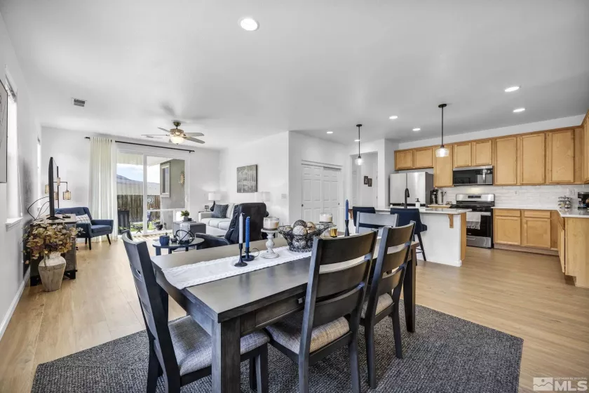 145 Jobe, Dayton, Nevada 89403, 3 Bedrooms Bedrooms, ,2 BathroomsBathrooms,Residential,Residential,Jobe,250006470