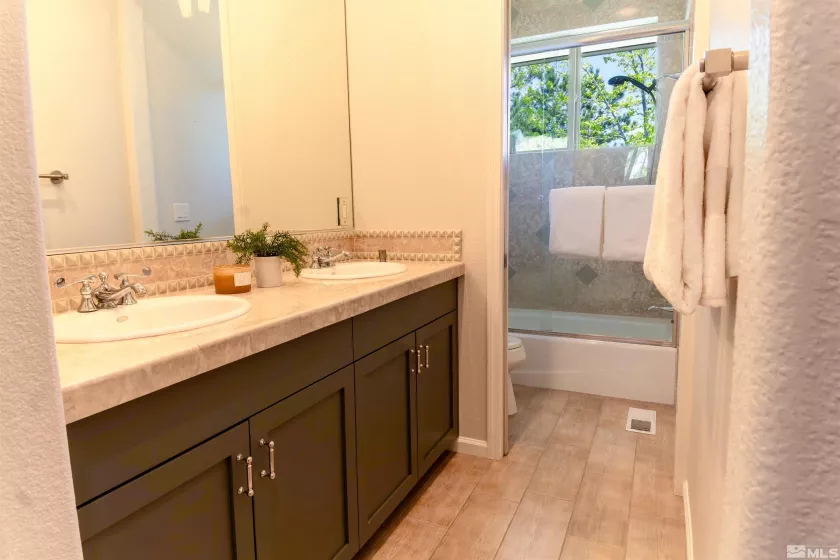 10286 Morning Song, Reno, Nevada 89511, 4 Bedrooms Bedrooms, ,3 BathroomsBathrooms,Residential,Residential,Morning Song,250006541