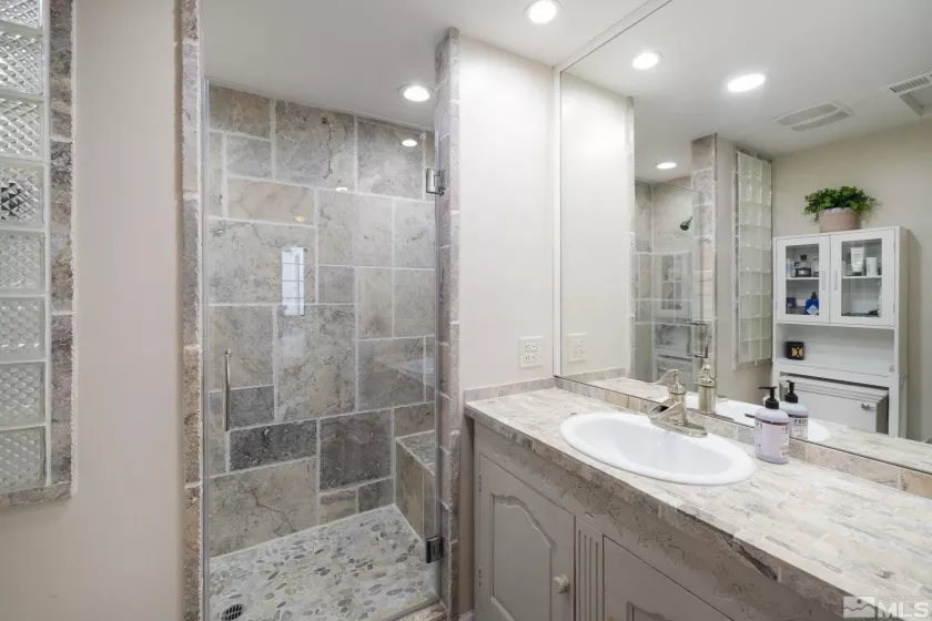 820 Marsh, Reno, Nevada 89509, 5 Bedrooms Bedrooms, ,4 BathroomsBathrooms,Residential,Residential,Marsh,250006555