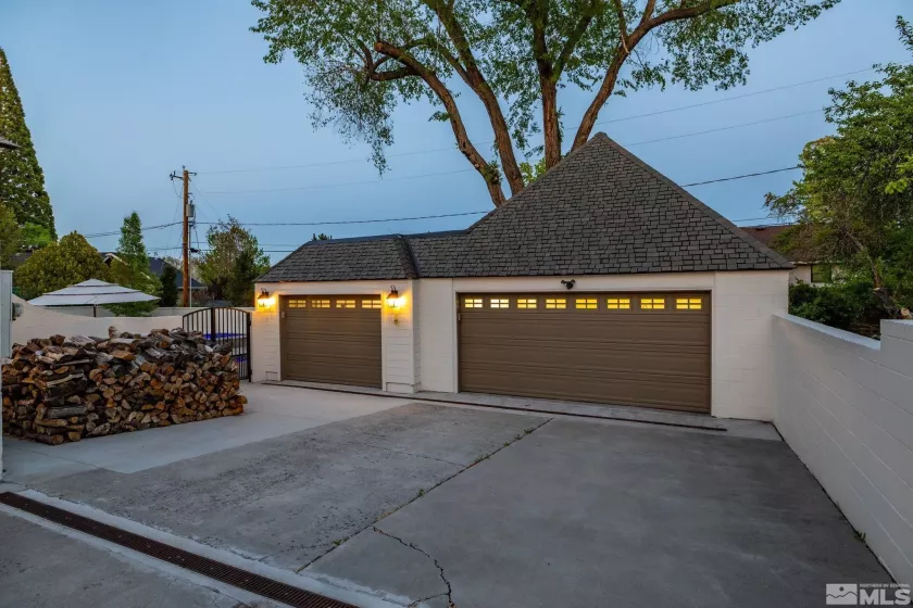 820 Marsh, Reno, Nevada 89509, 5 Bedrooms Bedrooms, ,4 BathroomsBathrooms,Residential,Residential,Marsh,250006555