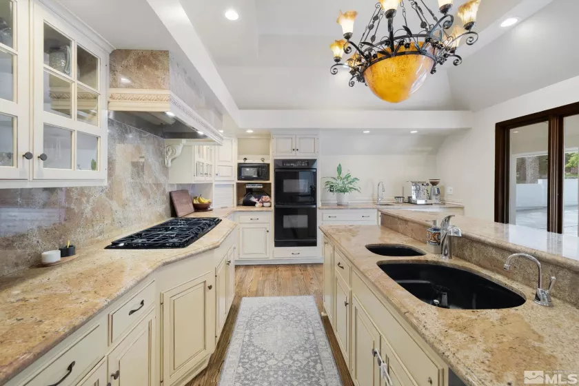 820 Marsh, Reno, Nevada 89509, 5 Bedrooms Bedrooms, ,4 BathroomsBathrooms,Residential,Residential,Marsh,250006555