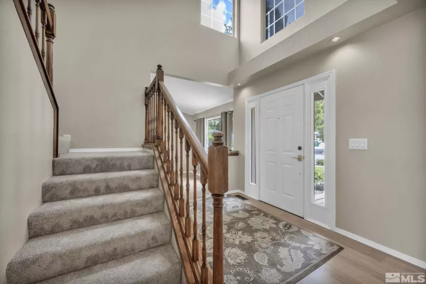 5245 Canyon View, Sparks, Nevada 89436, 4 Bedrooms Bedrooms, ,3 BathroomsBathrooms,Residential,Residential,Canyon View,250006568