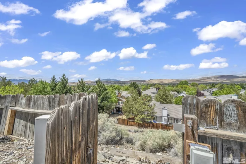 5245 Canyon View, Sparks, Nevada 89436, 4 Bedrooms Bedrooms, ,3 BathroomsBathrooms,Residential,Residential,Canyon View,250006568