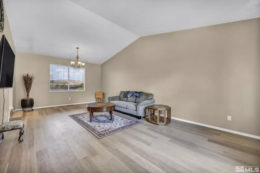 5245 Canyon View, Sparks, Nevada 89436, 4 Bedrooms Bedrooms, ,3 BathroomsBathrooms,Residential,Residential,Canyon View,250006568