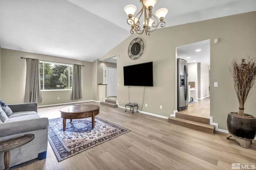 5245 Canyon View, Sparks, Nevada 89436, 4 Bedrooms Bedrooms, ,3 BathroomsBathrooms,Residential,Residential,Canyon View,250006568