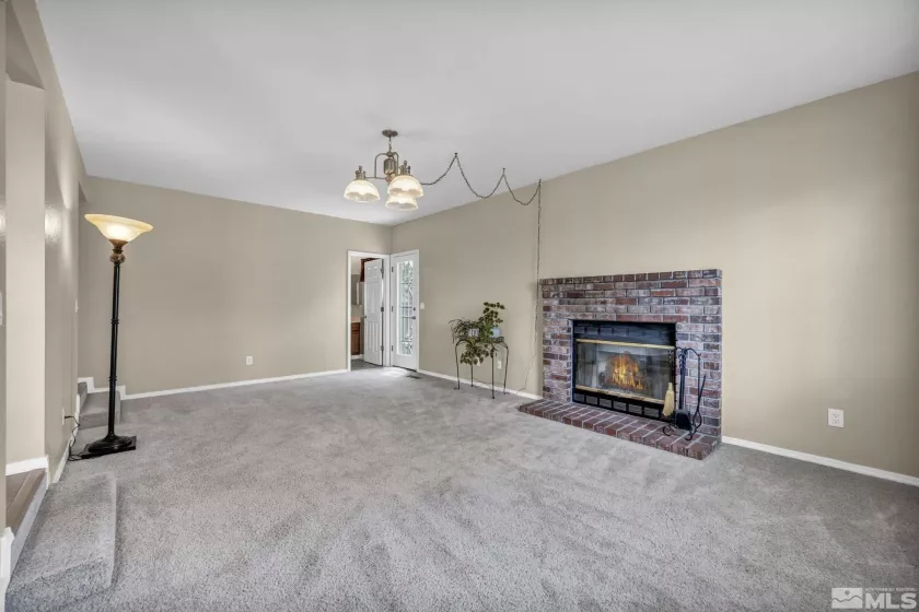 5245 Canyon View, Sparks, Nevada 89436, 4 Bedrooms Bedrooms, ,3 BathroomsBathrooms,Residential,Residential,Canyon View,250006568