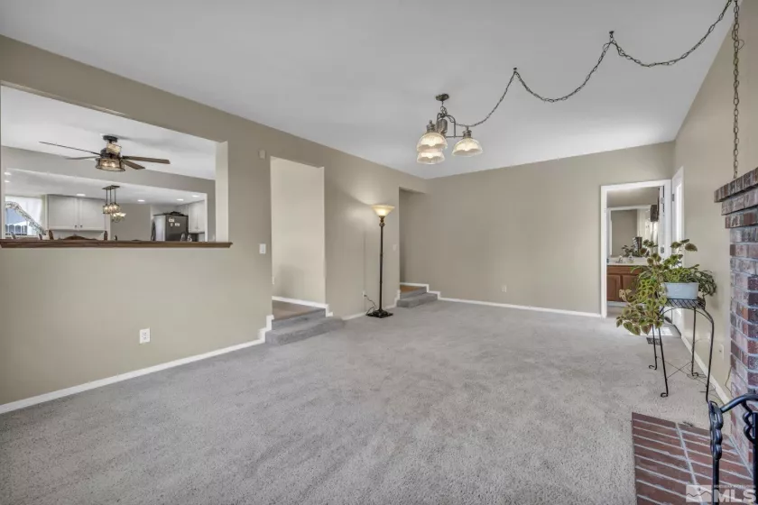 5245 Canyon View, Sparks, Nevada 89436, 4 Bedrooms Bedrooms, ,3 BathroomsBathrooms,Residential,Residential,Canyon View,250006568