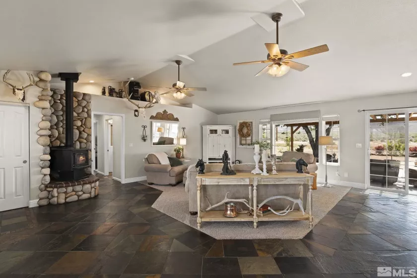 4800 Amy, Reno, Nevada 89510, 3 Bedrooms Bedrooms, ,3 BathroomsBathrooms,Residential,Residential,Amy,250006572