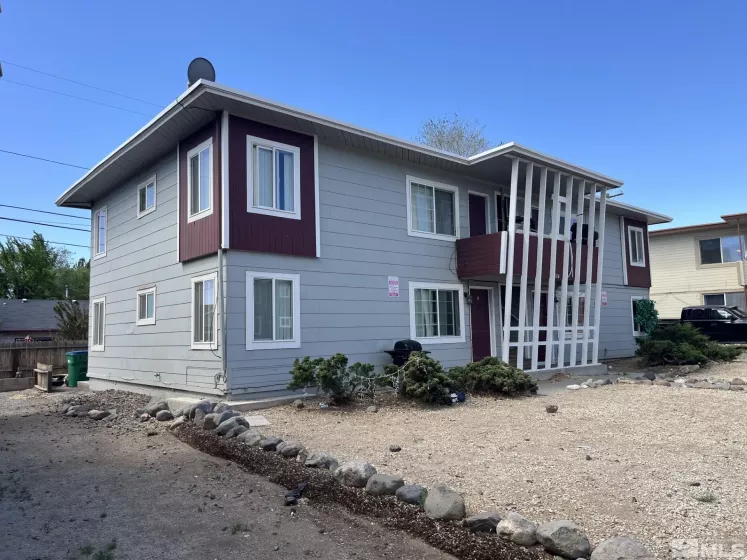 670 Denslowe, Reno, Nevada 89512, ,Residential Income,Residential,Denslowe,250006574