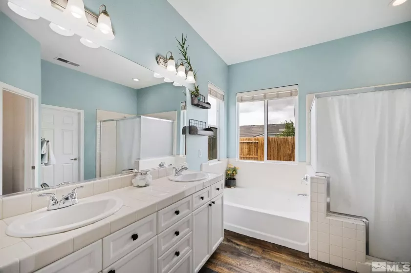1523 Riverpark, Dayton, Nevada 89403, 4 Bedrooms Bedrooms, ,2 BathroomsBathrooms,Residential,Residential,Riverpark,250006556