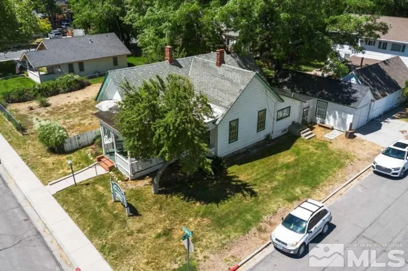 1114 Curry, Carson City, Nevada 89703, ,Commercial Sale,Residential,Curry,250006557