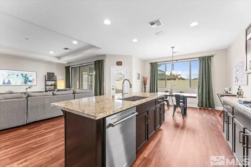 11129 Bandero Heights, Reno, Nevada 89521, 3 Bedrooms Bedrooms, ,3 BathroomsBathrooms,Residential,Residential,Bandero Heights,250006513
