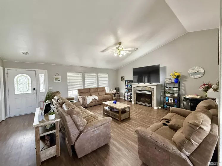 660 Castle, Winnemucca, Nevada 89445, 4 Bedrooms Bedrooms, ,3 BathroomsBathrooms,Residential,Residential,Castle,250006558