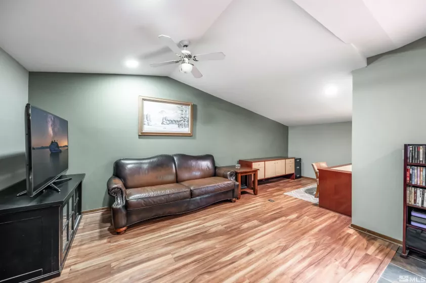 350 Black Pine, Reno, Nevada 89511, 3 Bedrooms Bedrooms, ,3 BathroomsBathrooms,Residential,Residential,Black Pine,250006561