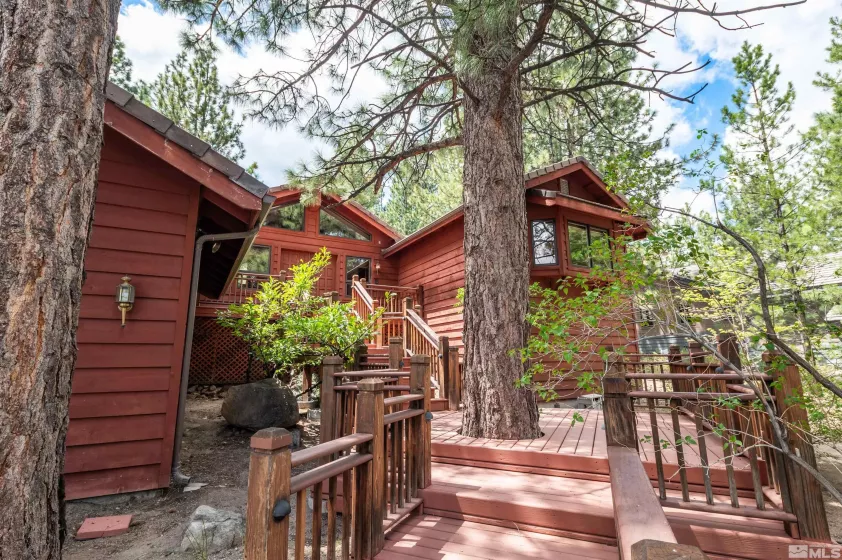 350 Black Pine, Reno, Nevada 89511, 3 Bedrooms Bedrooms, ,3 BathroomsBathrooms,Residential,Residential,Black Pine,250006561