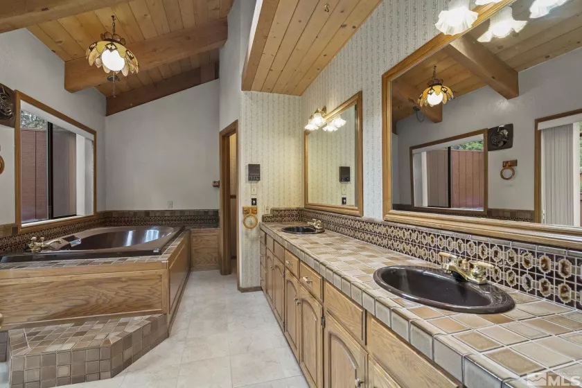802 ONeil, Incline Village, Nevada 89451, 3 Bedrooms Bedrooms, ,3 BathroomsBathrooms,Residential,Residential,ONeil,250006563