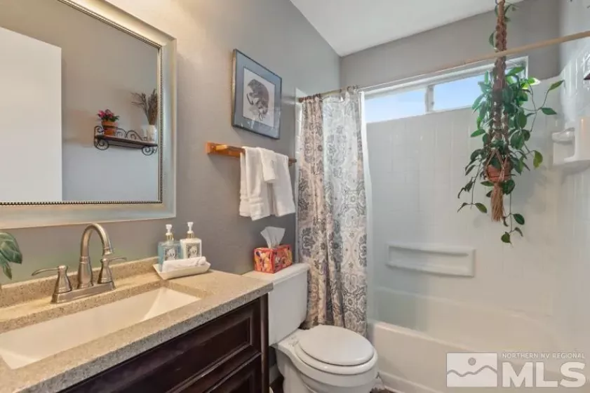 1940 Peavine, Reno, Nevada 89503, 2 Bedrooms Bedrooms, ,2 BathroomsBathrooms,Residential,Residential,Peavine,250006562
