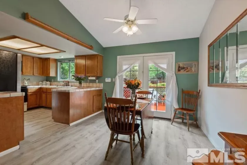 1940 Peavine, Reno, Nevada 89503, 2 Bedrooms Bedrooms, ,2 BathroomsBathrooms,Residential,Residential,Peavine,250006562