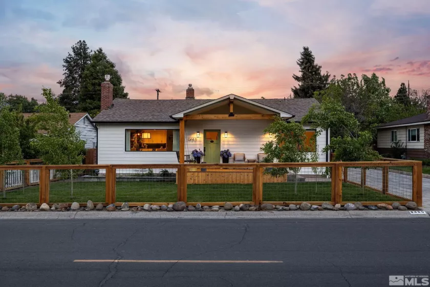 2480 Idlewild, Reno, Nevada 89509, 3 Bedrooms Bedrooms, ,2 BathroomsBathrooms,Residential,Residential,Idlewild,250006564