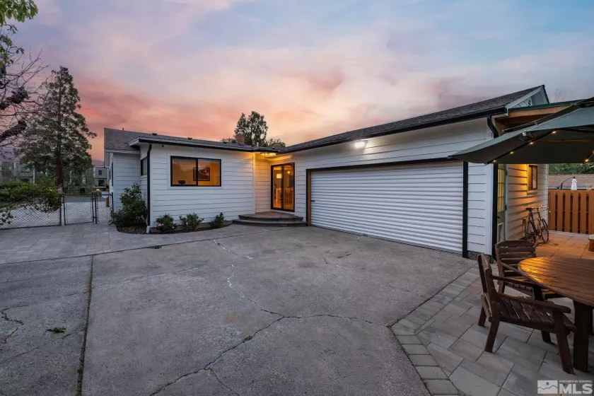 2480 Idlewild, Reno, Nevada 89509, 3 Bedrooms Bedrooms, ,2 BathroomsBathrooms,Residential,Residential,Idlewild,250006564
