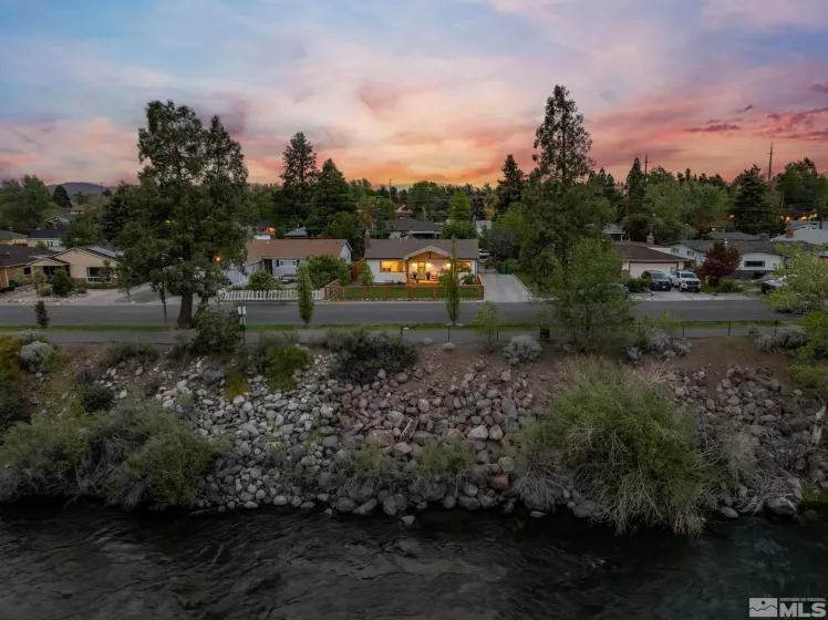 2480 Idlewild, Reno, Nevada 89509, 3 Bedrooms Bedrooms, ,2 BathroomsBathrooms,Residential,Residential,Idlewild,250006564