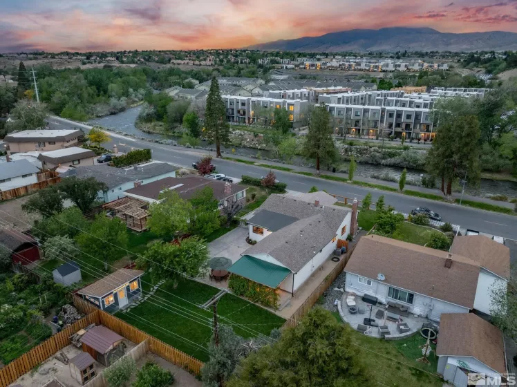 2480 Idlewild, Reno, Nevada 89509, 3 Bedrooms Bedrooms, ,2 BathroomsBathrooms,Residential,Residential,Idlewild,250006564