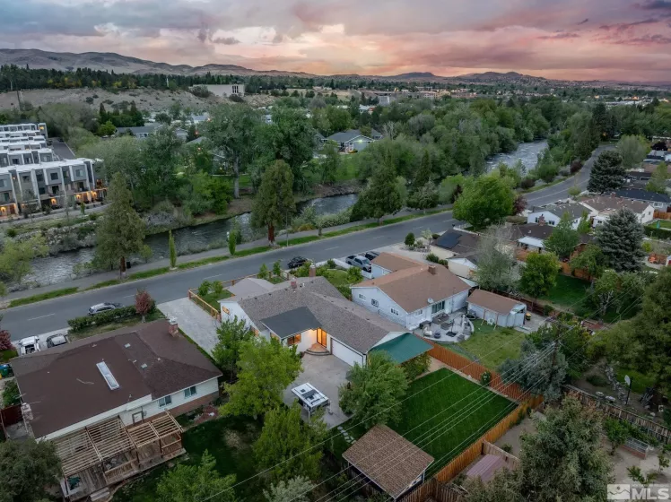 2480 Idlewild, Reno, Nevada 89509, 3 Bedrooms Bedrooms, ,2 BathroomsBathrooms,Residential,Residential,Idlewild,250006564