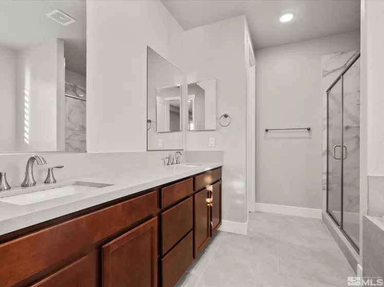 213 Enclave Key, Reno, Nevada 89506, 4 Bedrooms Bedrooms, ,3 BathroomsBathrooms,Residential,Residential,Enclave Key,250006508