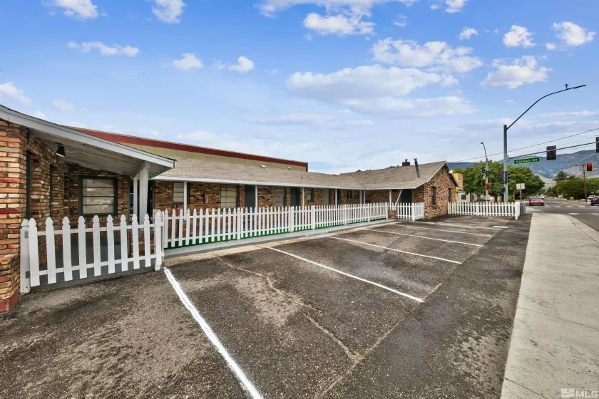 1515 Carson, Carson City, Nevada 89701, ,Commercial Sale,Residential,Carson,250006320
