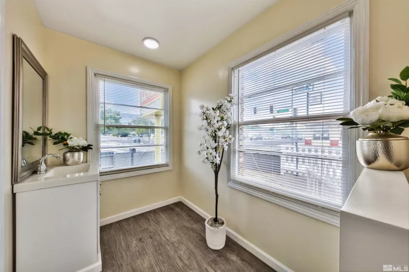 1515 Carson, Carson City, Nevada 89701, ,Commercial Sale,Residential,Carson,250006320