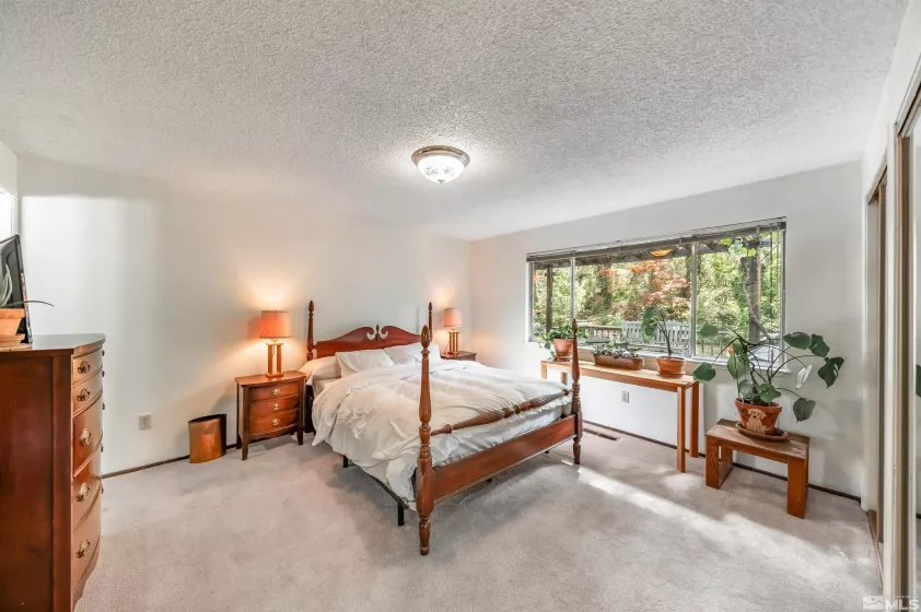 12565 Creek Crest, Reno, Nevada 89511, 3 Bedrooms Bedrooms, ,2 BathroomsBathrooms,Residential,Residential,Creek Crest,250006487