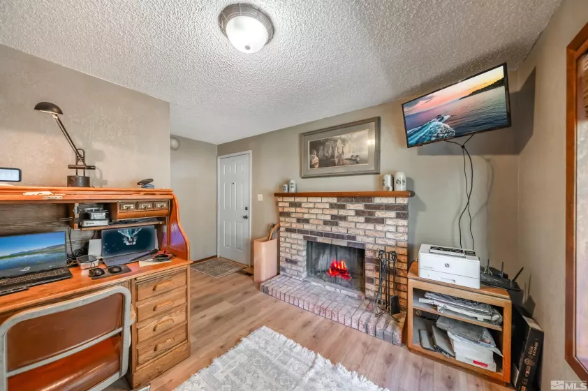 12565 Creek Crest, Reno, Nevada 89511, 3 Bedrooms Bedrooms, ,2 BathroomsBathrooms,Residential,Residential,Creek Crest,250006487