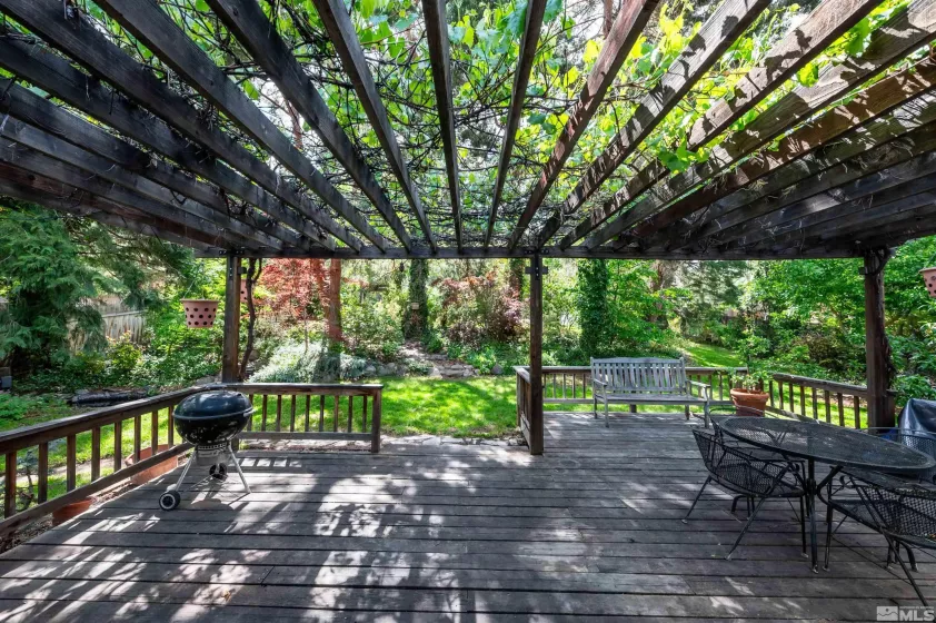 12565 Creek Crest, Reno, Nevada 89511, 3 Bedrooms Bedrooms, ,2 BathroomsBathrooms,Residential,Residential,Creek Crest,250006487