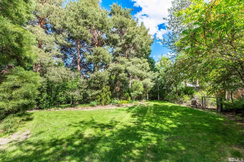 12565 Creek Crest, Reno, Nevada 89511, 3 Bedrooms Bedrooms, ,2 BathroomsBathrooms,Residential,Residential,Creek Crest,250006487